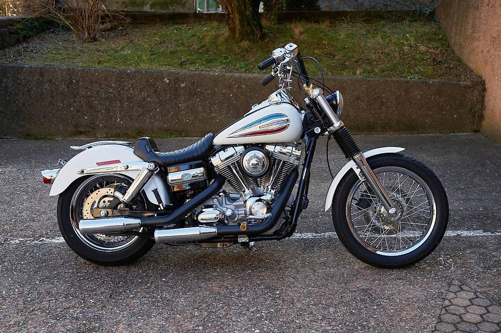 Harley-Davidson Strada: Super Glide 35th – Usato da Lugano venduto da Rob3T
