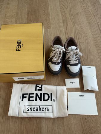 FENDI Sneakers 