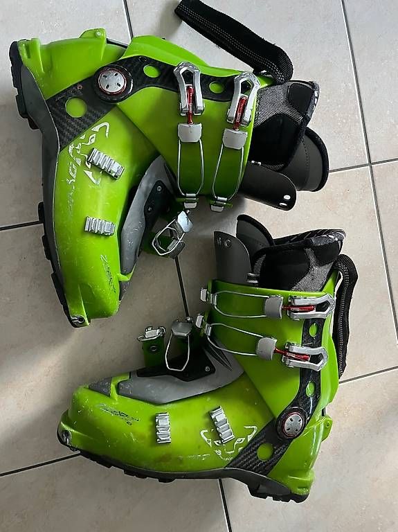 Dynafit Herrenschuhe: Skitouren Skischuh Dynafit Spark 270-285 – Gebraucht aus Zermatt von angela.inaebnit