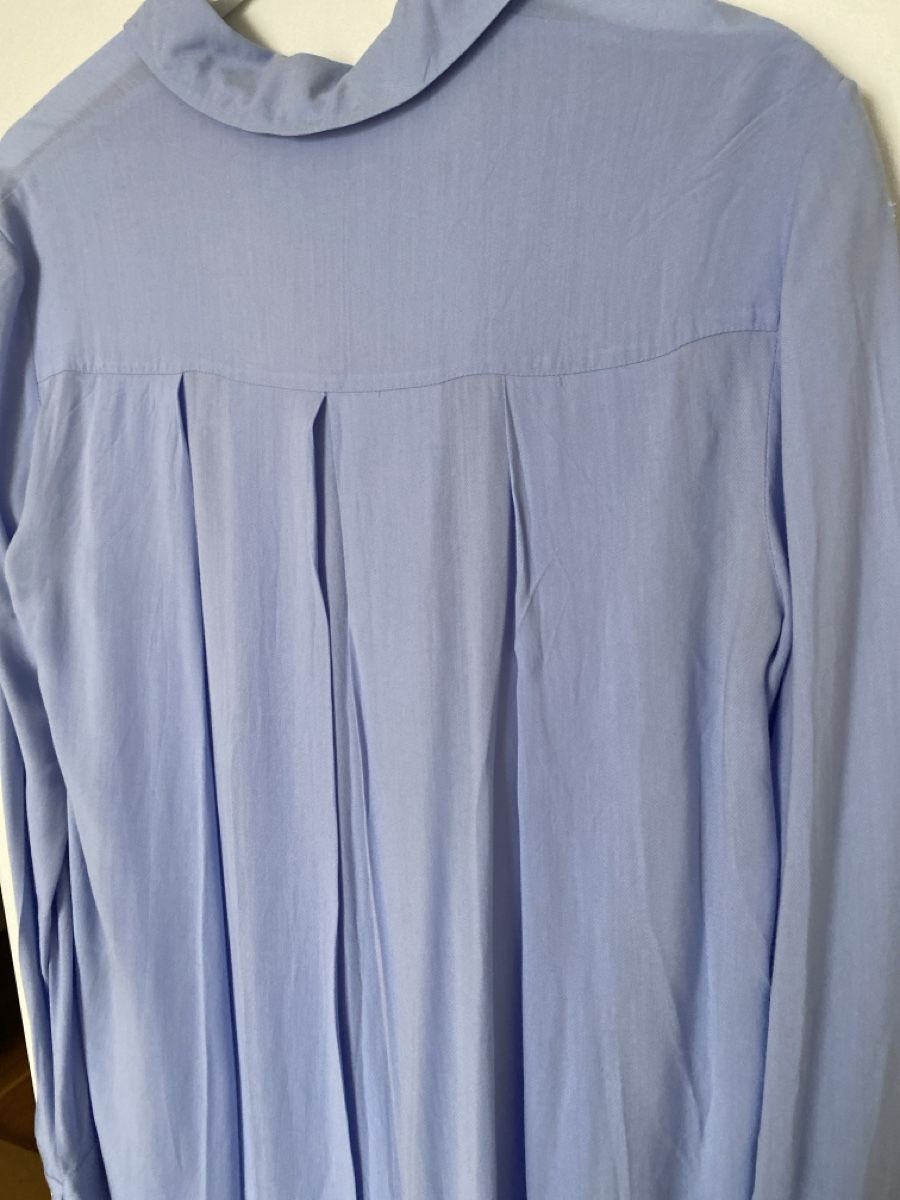 The Row Camicette: The Row, Light Blue Button-Up blouse – Nuovo (secondo la descrizione) da Herrliberg venduto da non_5qdb 5