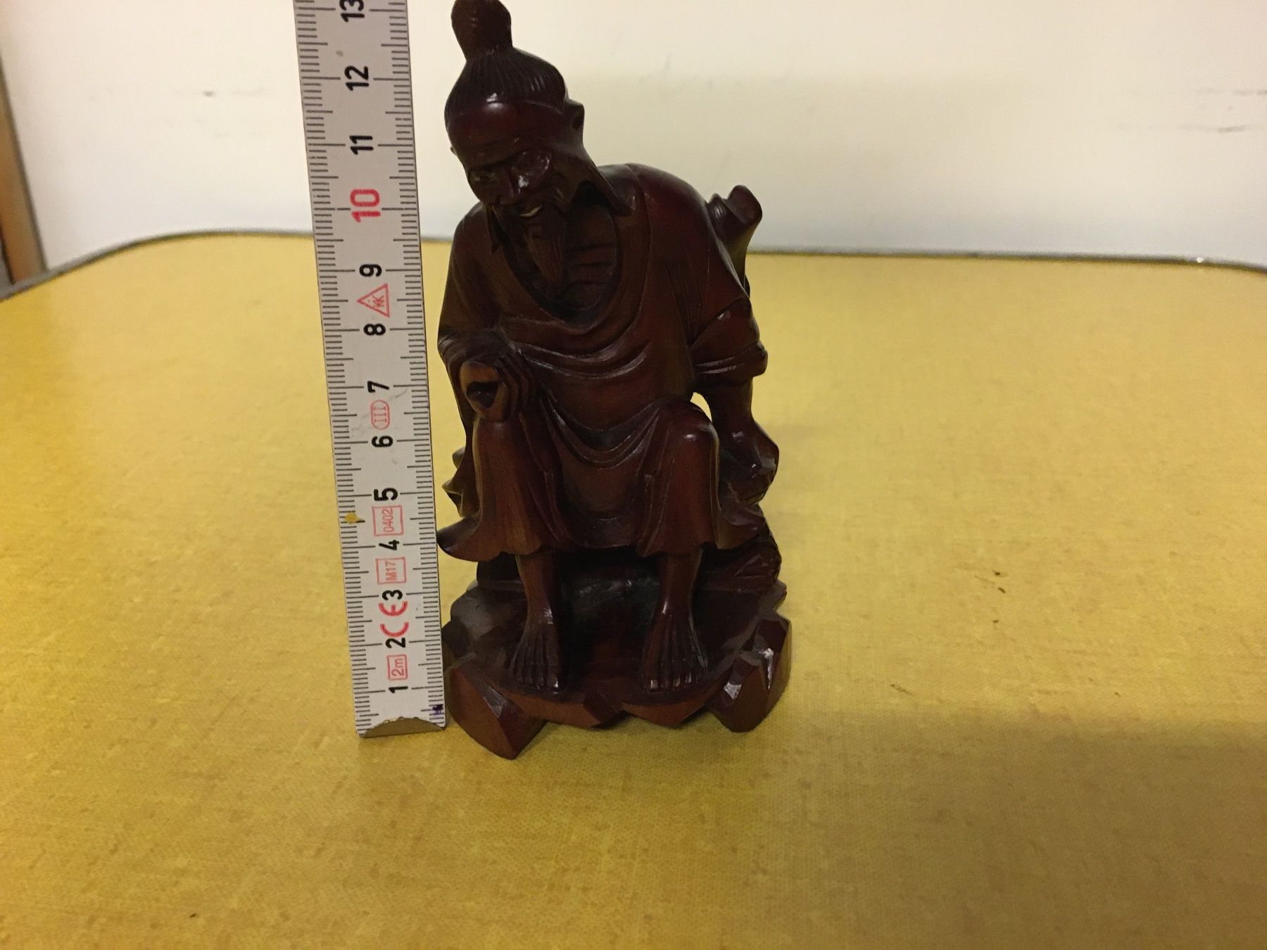 Figuren: Holzfigur,Fein  Handgeschnitzt, Sitzende Mann, Asien – Gebraucht aus Lanzenhäusern von vic63 6