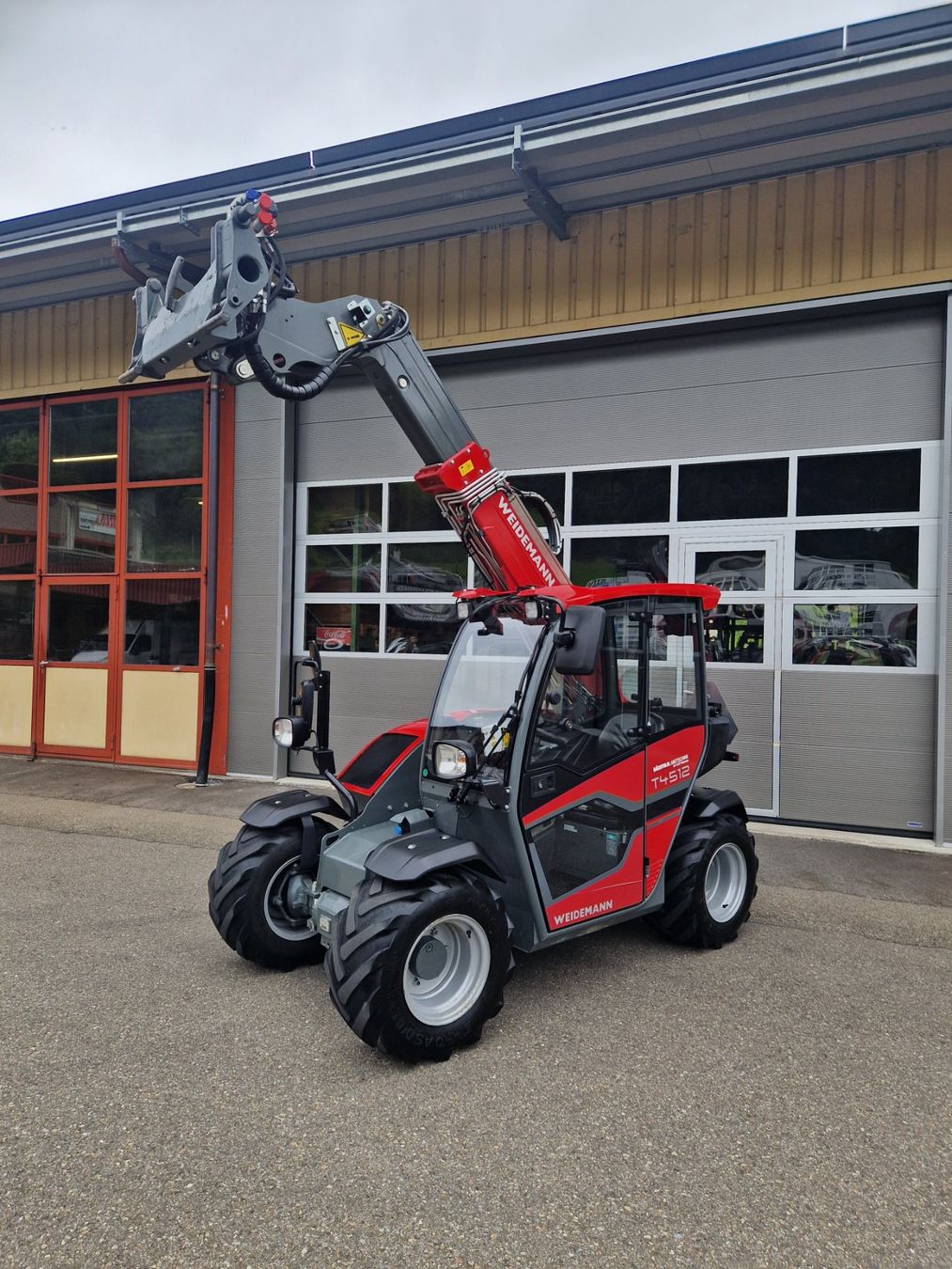 Weidemann Caricatori: Teleskoplader Weidemann 4512  45 PS – Usato da Menznau venduto da 6122