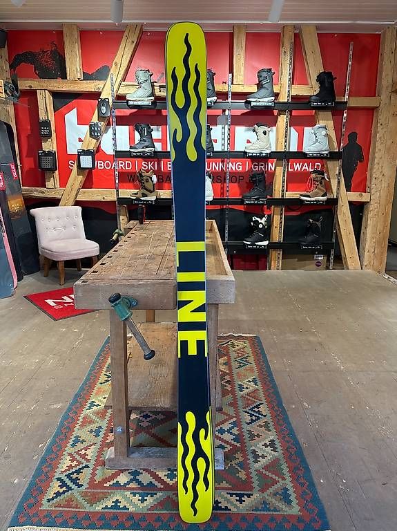 Skis: LINE CHRONIC FREESTYLE SKI – Gebraucht aus Grindelwald von Backdoor_Shop 1