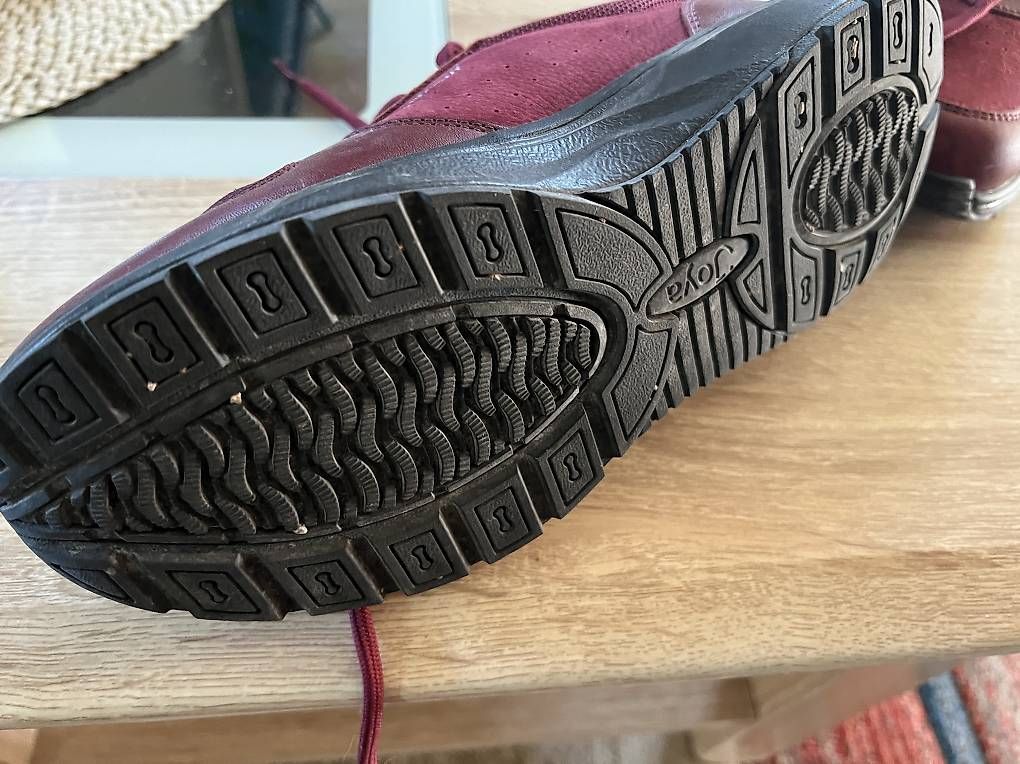 Scarpe da donna: JOYA Dynamo ZIP dark red II.   Größe 39 2/3 – Usato da Rheinsulz venduto da Perola 1