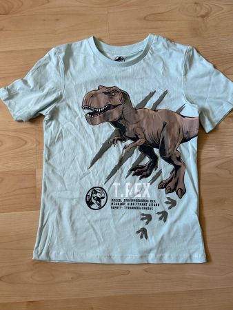 Coole C&A Jurassic World T-Rex T-Shirt Gr. 134cm, Frühlin...