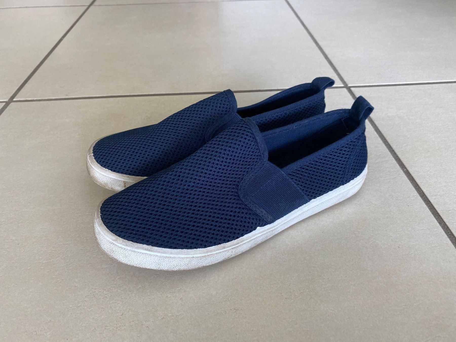 Scarpe per ragazzi: H&M Schuhe Grosse 35 – Nuovo (secondo la descrizione) da Alpnach Dorf venduto da ljusja 1