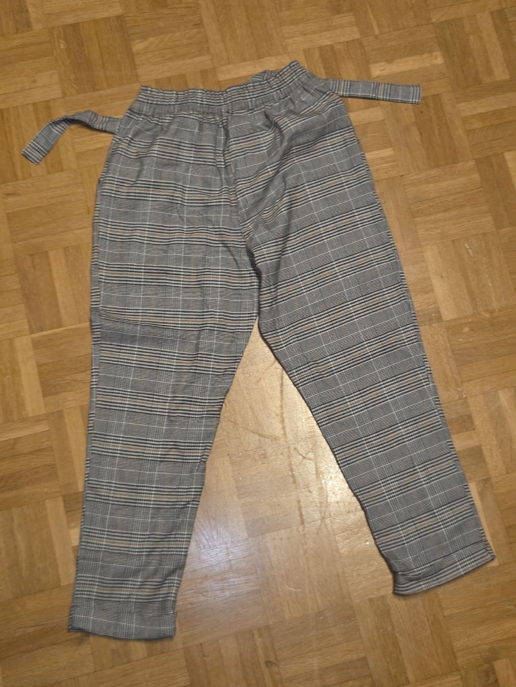 H&M Pantaloni: Mädchen Hose  – Nuovo (secondo la descrizione) da Basel venduto da due_rg7v 1