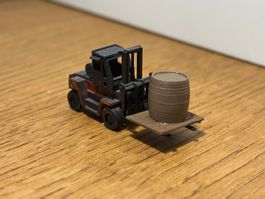 M0805: Gabelstapler, künstlich auf alt gemacht (Spur N)