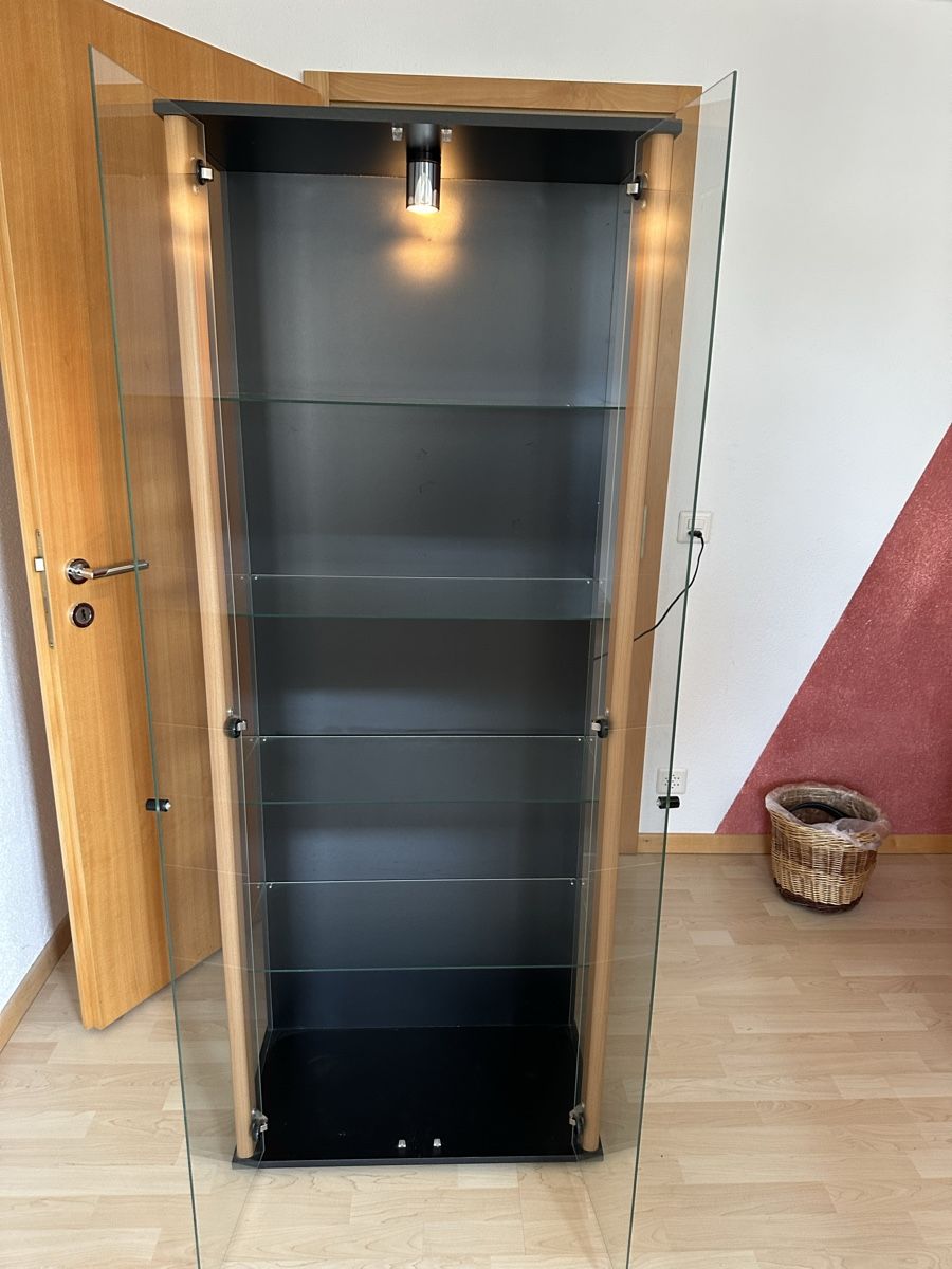 Vetrine: Vitrine mit Beleuchtung  – Usato da Rafz venduto da Dilifledermaus 2