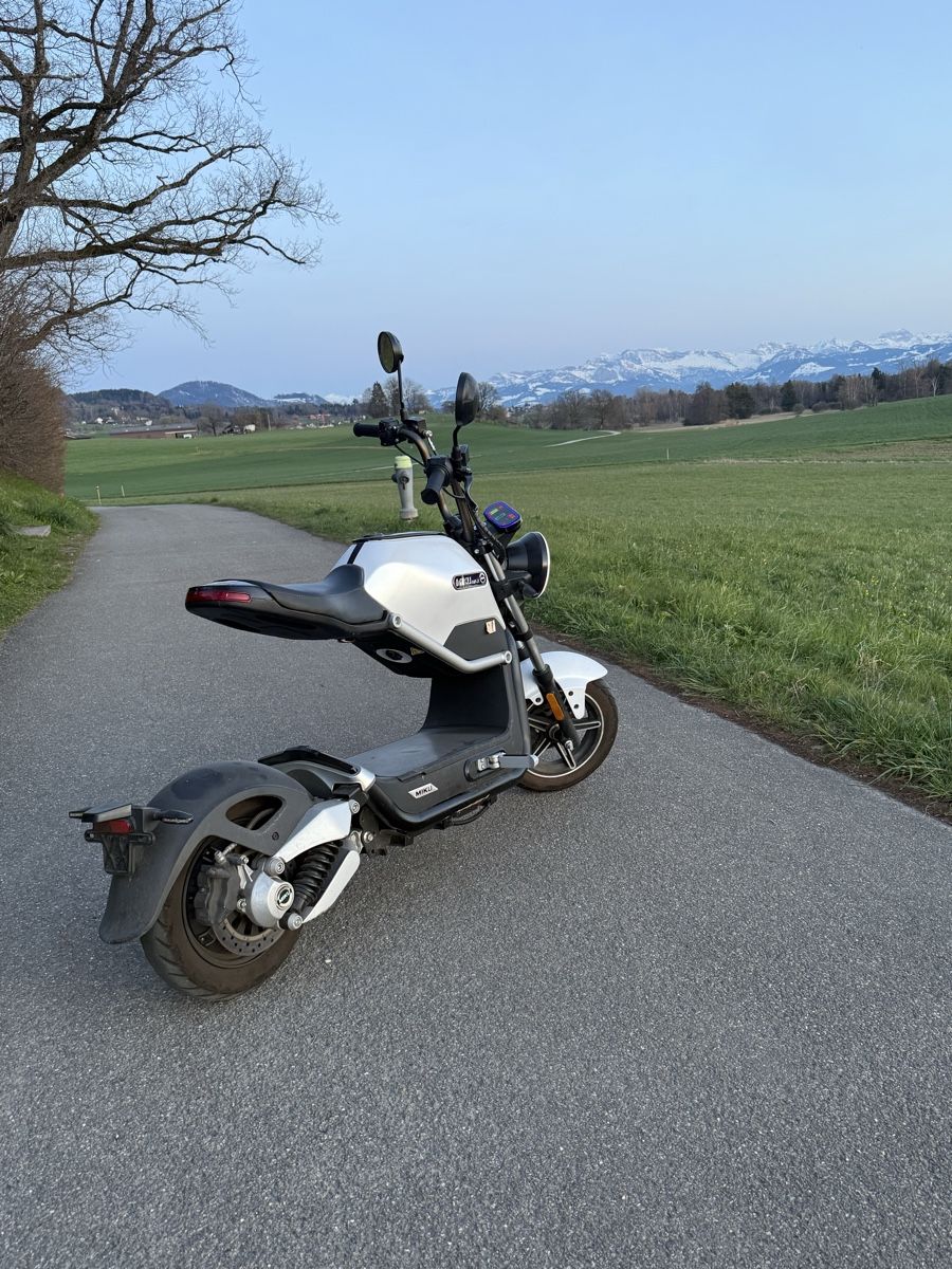 Scooters: Miku max – Gebraucht aus Pfäffikon ZH von m.2345mh 3