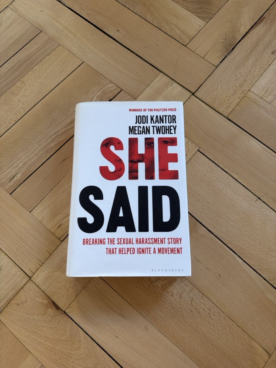 Libri: SHE SAID (signed!) – Nuovo e nell'imballaggio originale da Zürich venduto da by.mr.evans