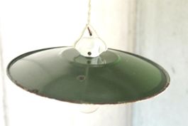 Emaillierte INDUSTRIEDESIGN - JUGENDSTIL - Lampe, um 1910