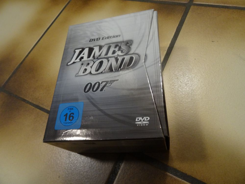 James Bond 007 DVD Edition Collection (Gebraucht) in Olten für CHF 10 ...