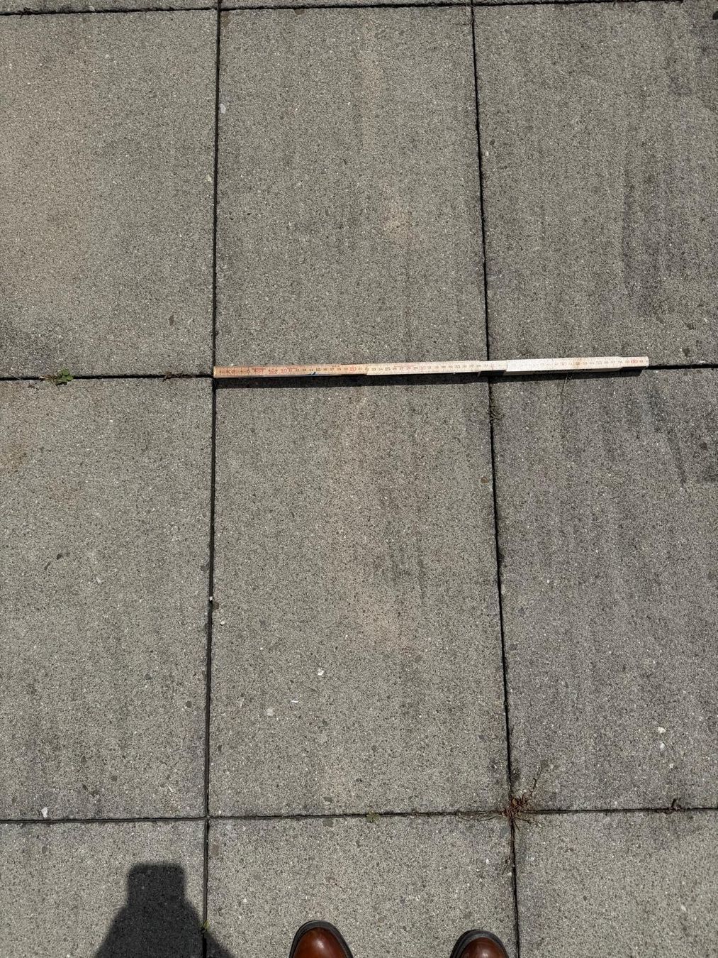 Rivestimenti per pavimenti: Garten/Terassen Steinplatten 40x60cm gratis abholbereit – Usato da Buch am Irchel venduto da ber_8fgp 1