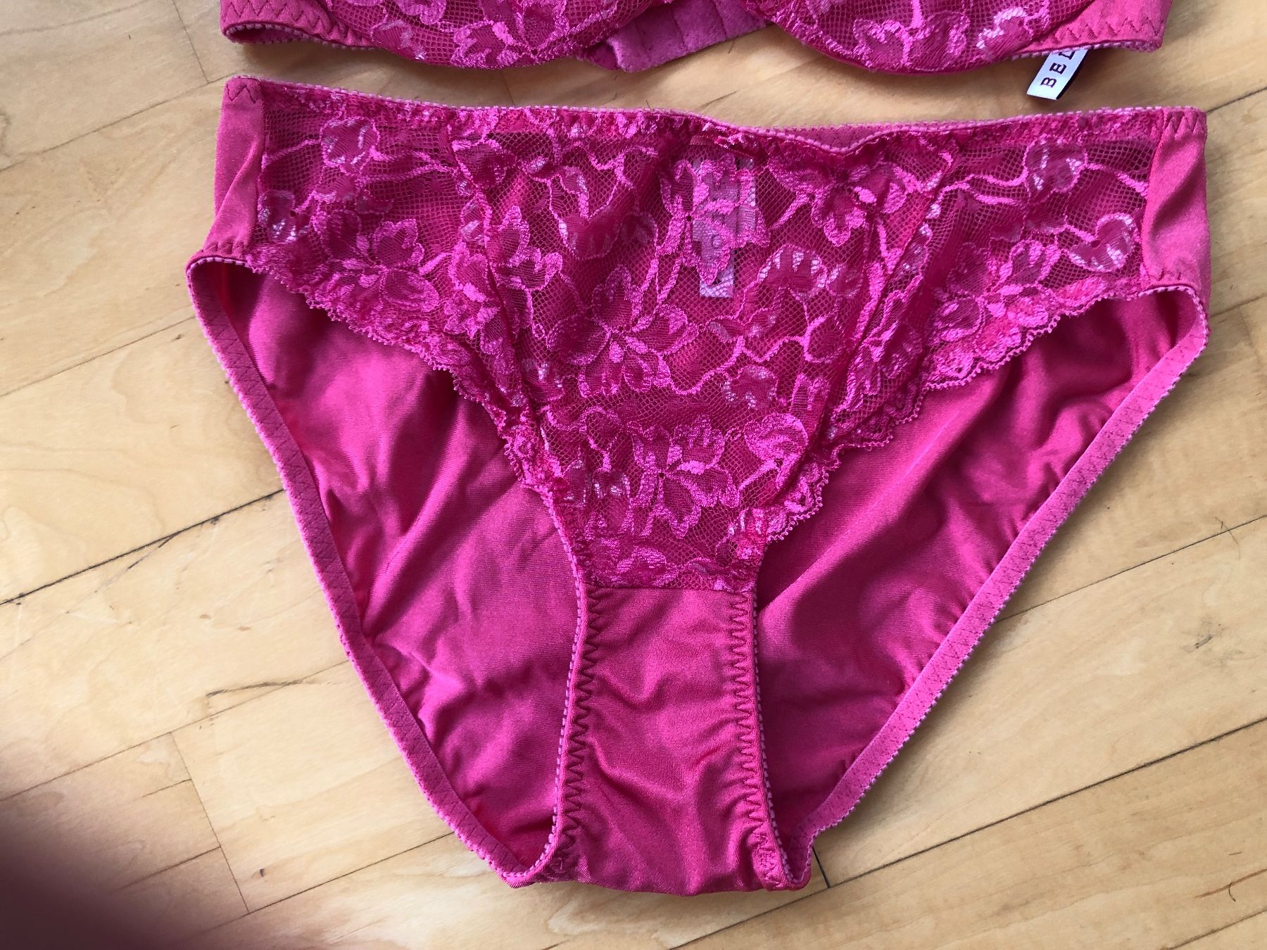 Beldona Altra biancheria intima: Pink Spitzen-BH und Slip-Set, Gr. 75C/38 – Usato da Arlesheim venduto da leyRum4.5 5