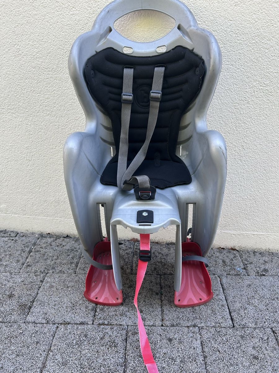 Pièces détachées: Velo Kinder Sitz – D'occasion à Bassersdorf par Chrigi1976