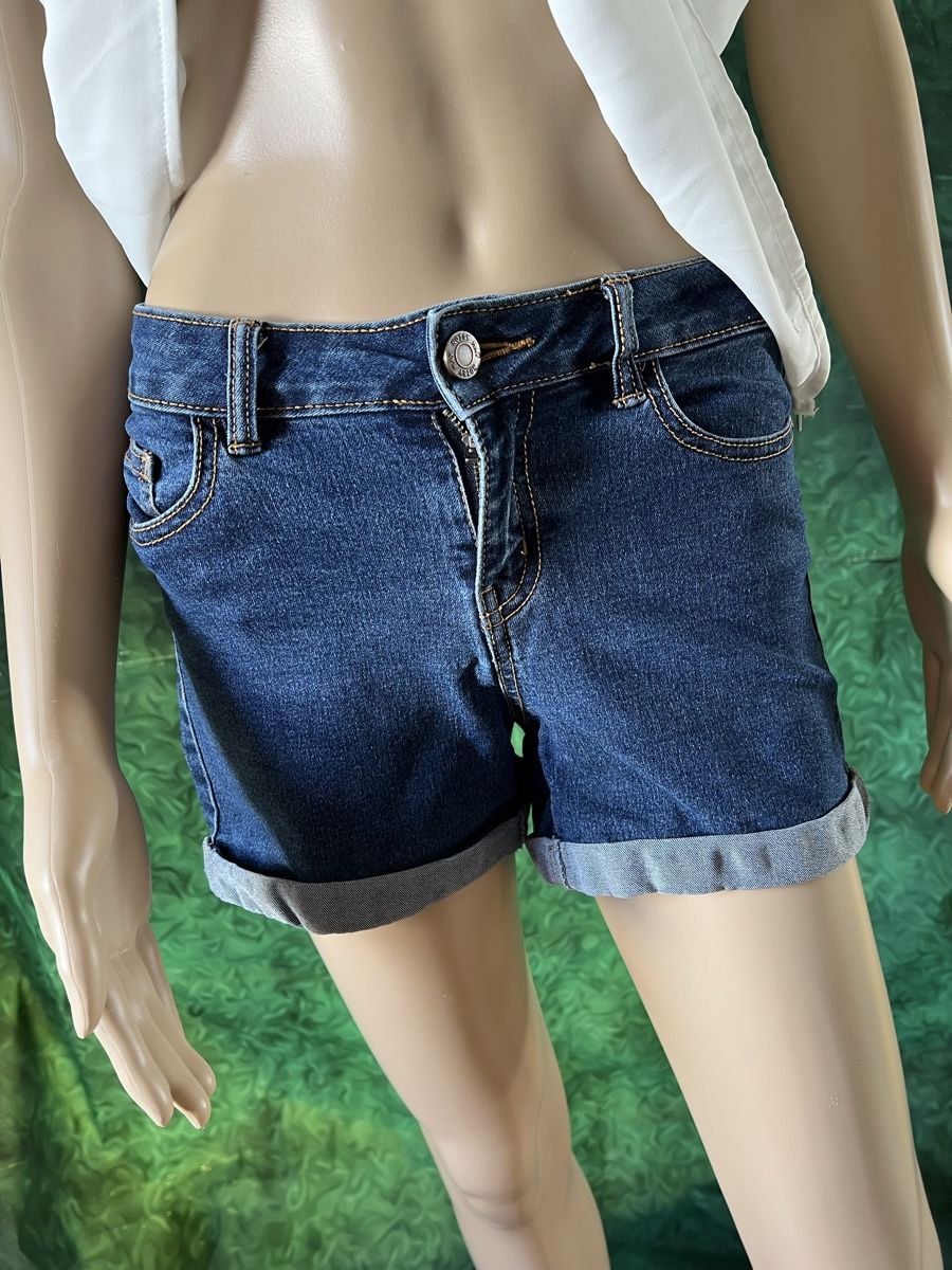 Jeans: Shorts Noisy May Gr M – Usato da Laupersdorf venduto da Cloludi