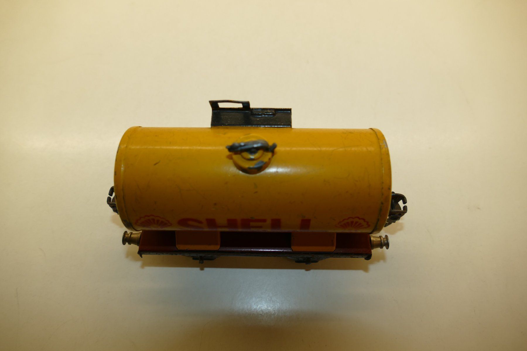 Märklin Modellini di ferrovie: Märklin 0: Kesselwagen Shell – Usato da Niederhasli venduto da rail-duerst 4