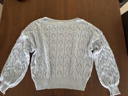 Hellblauer Damenpullover Grösse M