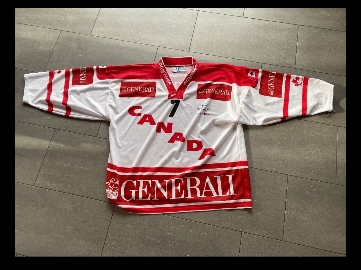 Gameworn Leibchen & Hosen: Gameworn Canada Eishockey Trikot,  Popovic, Nummer 7 – Gebraucht aus Meilen von HOCKEYSAMMLER98