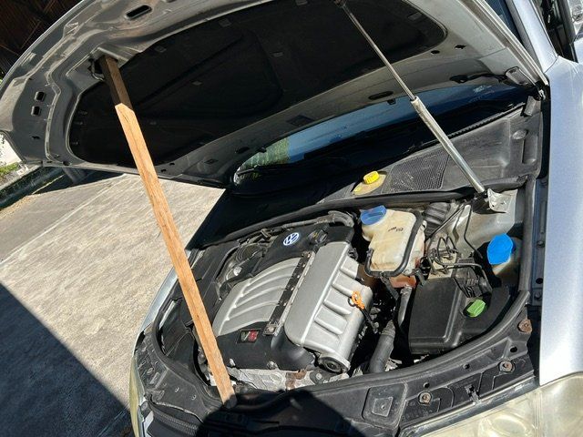VW Autos: VW Passat Variant 2.3 V5 – Gebraucht aus Hofstetten ZH von sco_bpb2 3