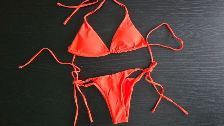 3-Teiler: Bikini mit Sarong/Rock - S - Neon Glow