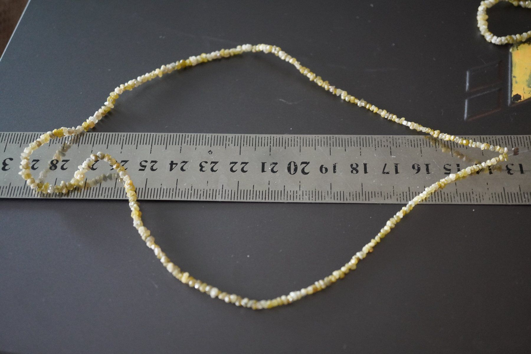 Pietre preziose: Diamanten Gelb  Strang   Farbig     ca 2,5mm – Nuovo e nell'imballaggio originale da Eschenbach SG venduto da topstone