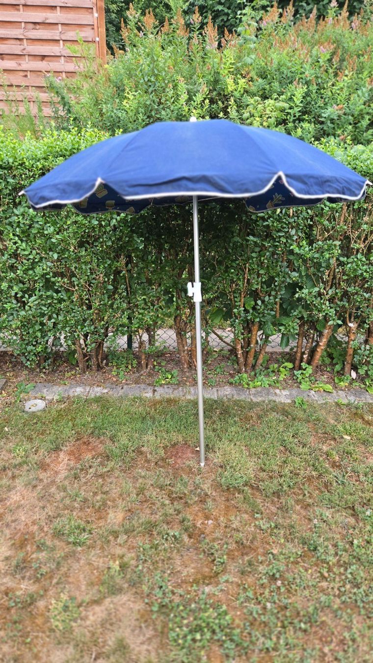 Sonnenschirme: Sonnenschirm – Gebraucht aus Baden von knc00 1