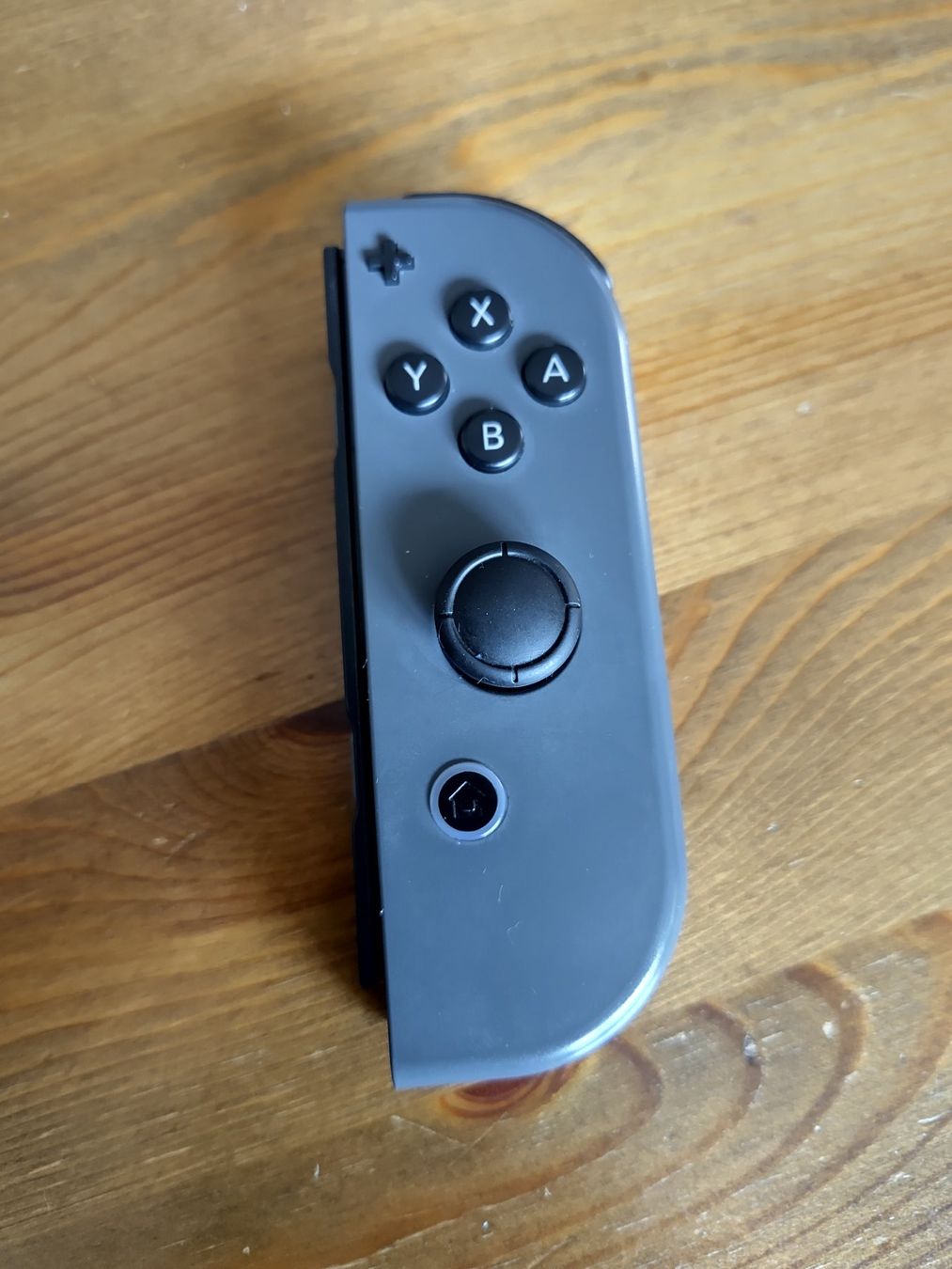 Nintendo Controller: Original Nintendo Switch Joy-Con rechts grau – Usato da Wohlen AG venduto da gnabbr