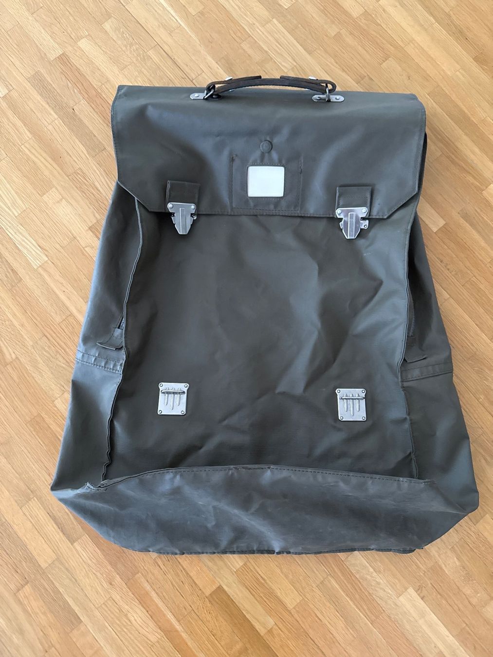 Schweizer Armee Taschen: Schweizer Armee - Effektensack - F-Sack – Gebraucht aus Zürich von Gekuu 1