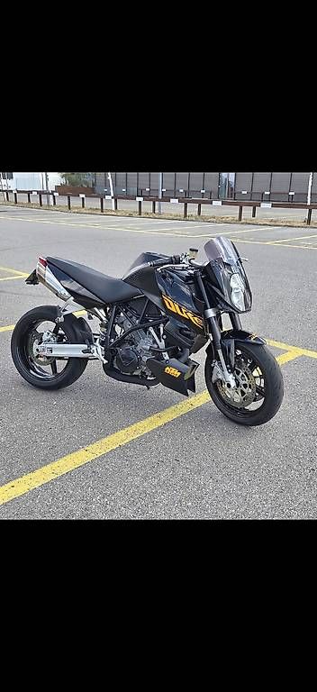 Route: 990 duke  – D'occasion à La Tour-de-Trême par mac_5hsm