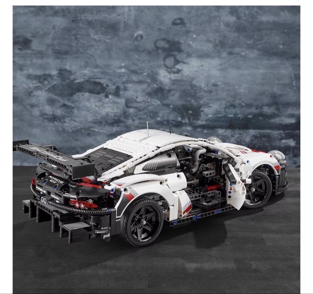 Porsche Modellini d'auto: LEGO Technic Porsche 963 – Nuovo e nell'imballaggio originale da Rothrist venduto da gio_t89b 2