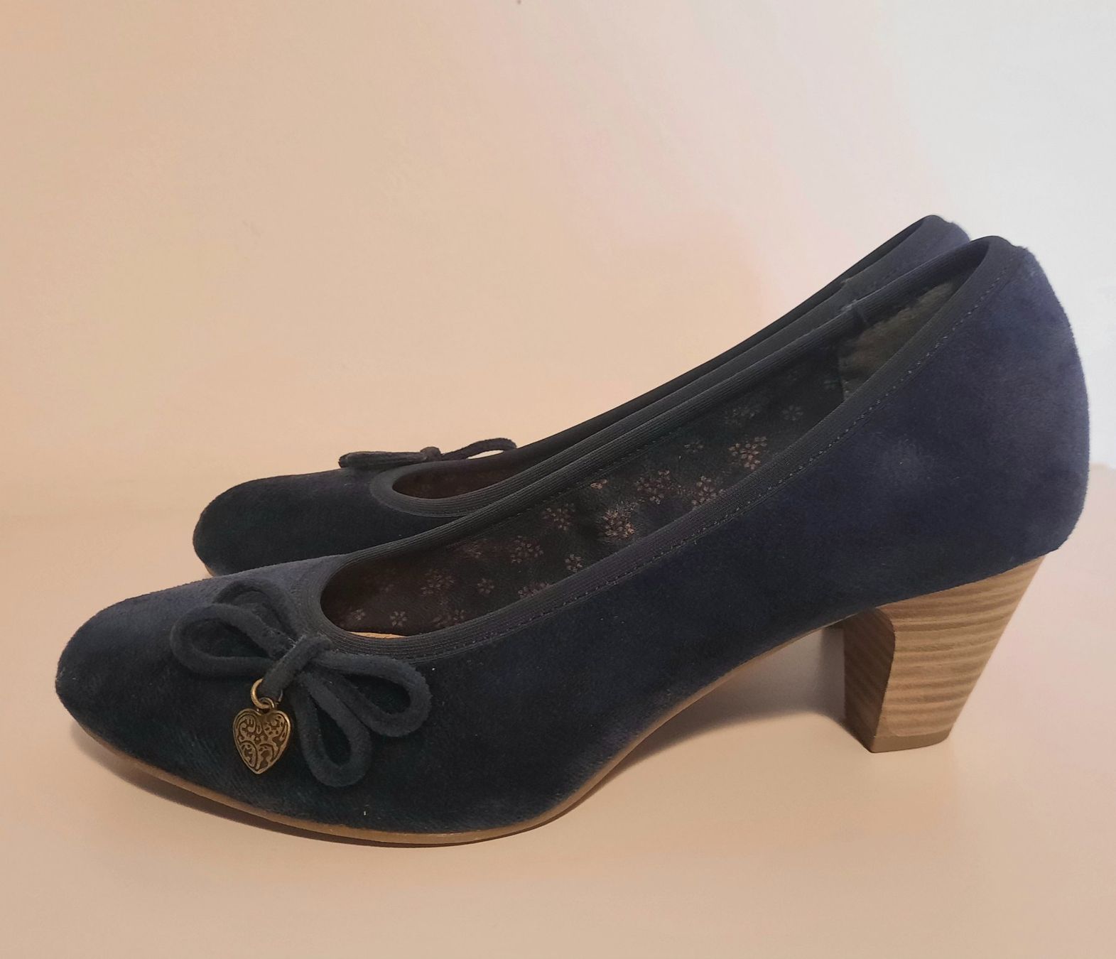 Damenschuhe: Damenschuhe mit absatz – Gebraucht aus Zürich von ONVA-RE-USE 1