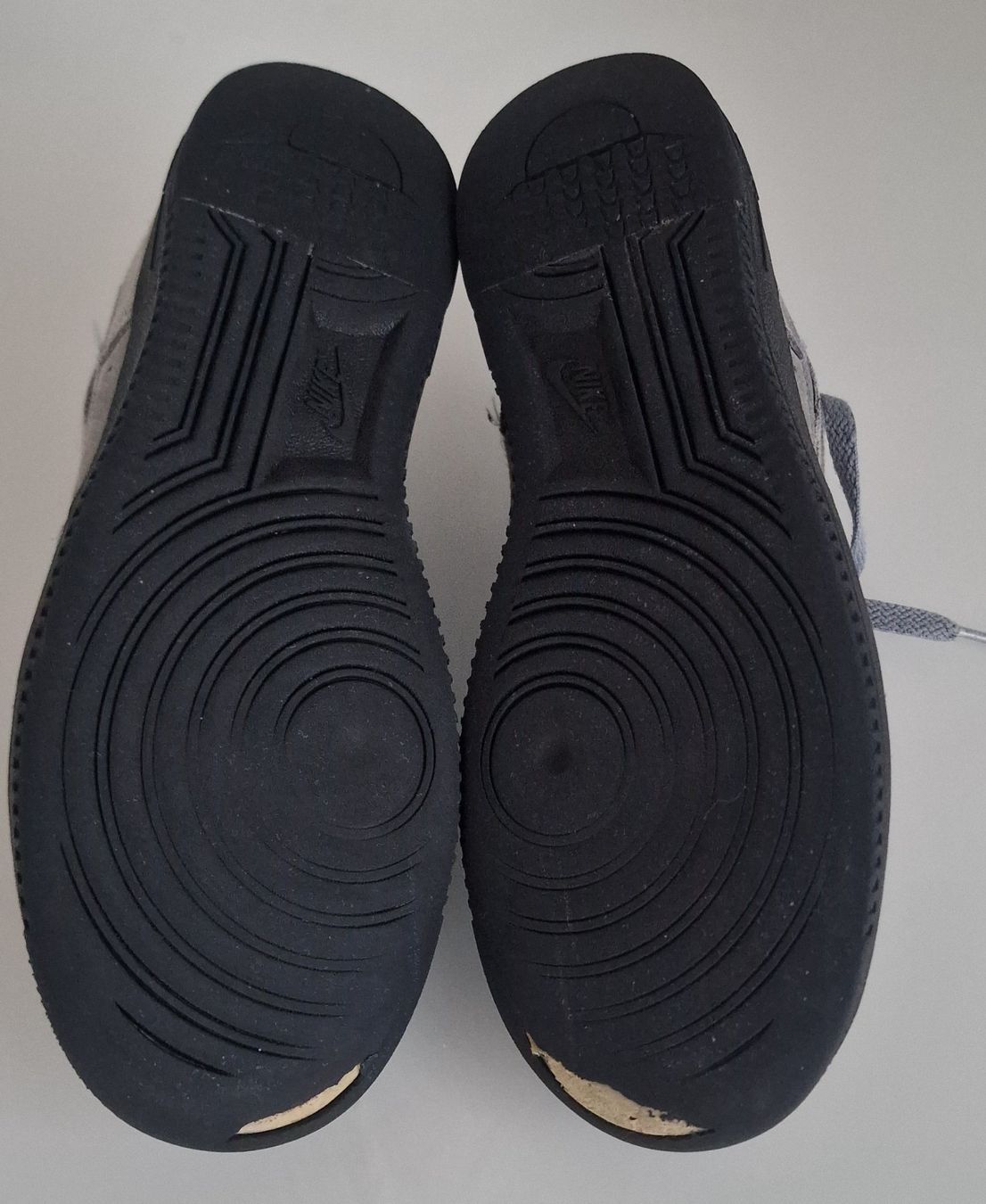 Nike Scarpe da uomo: NIKE Air Force 1, Gr.39 in grau – Usato da Meggen venduto da Lunime 2