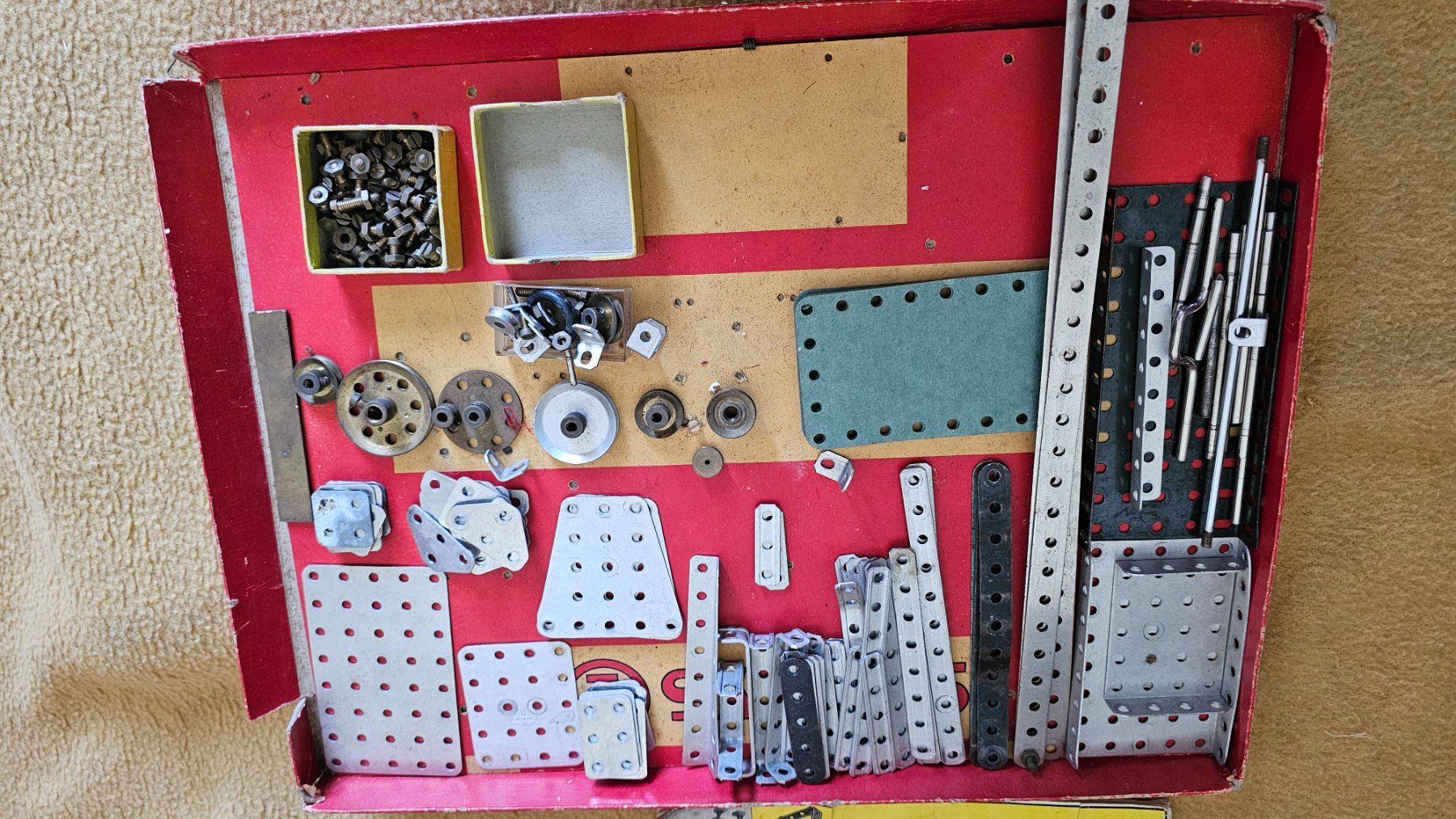 Stokys Kit di costruzioni: STOKYS Nr. 1 Metallbaukasten – Usato da Rorschacherberg venduto da Scharfeegge 2