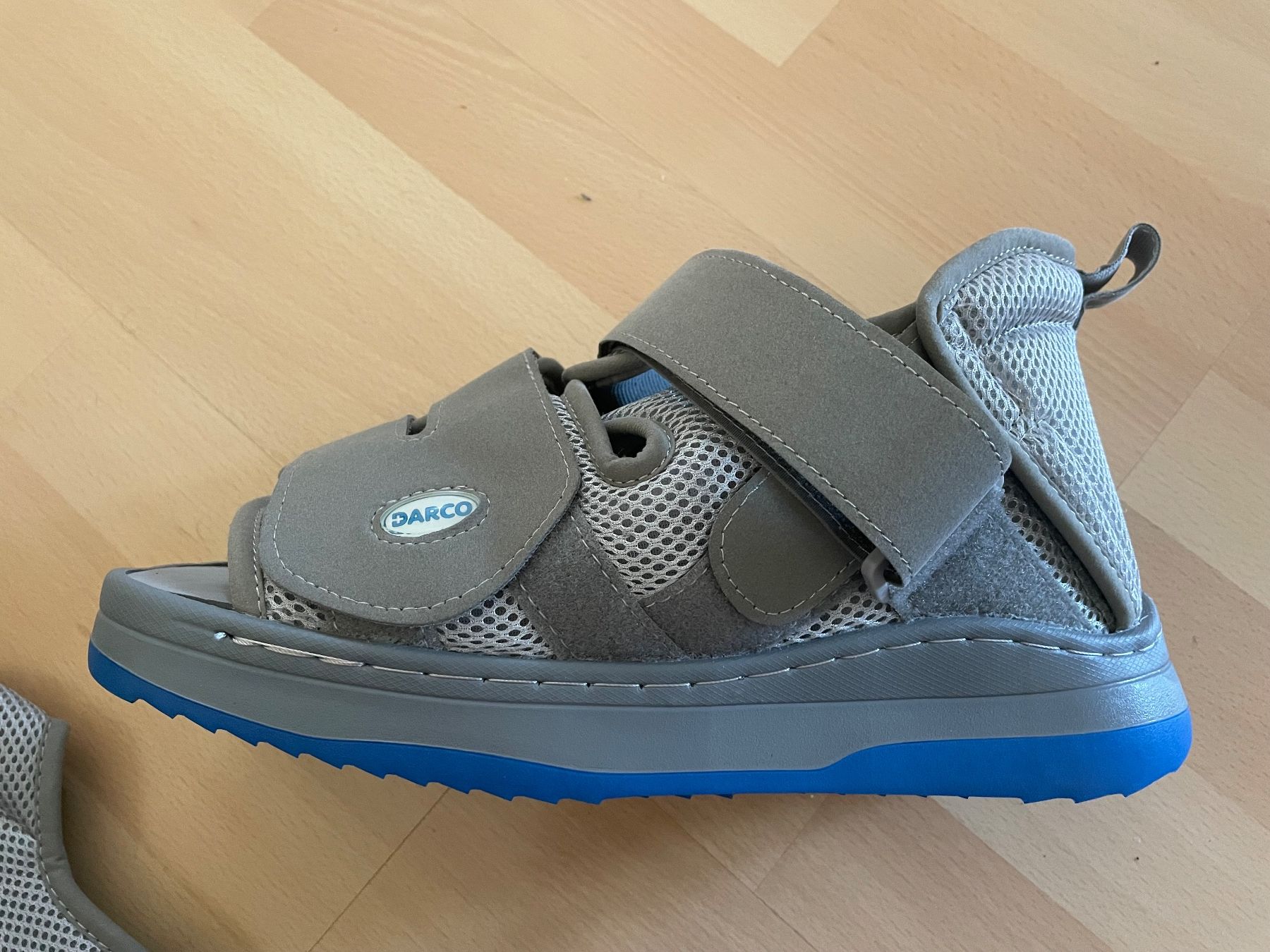 Attrezzature mediche: DARCO MedSurg Post-Op Schuh – Nuovo (secondo la descrizione) da Wila venduto da Lokelo