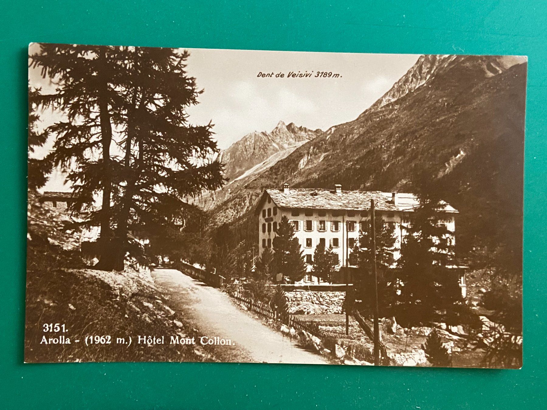 Cartoline postali: Arolla - Hotel Mont Collon – Usato da Steg VS venduto da danwer74