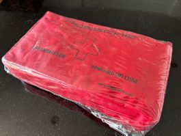 Original Porsche Verbandskissen Rot (Sammler, Enthusiasten)