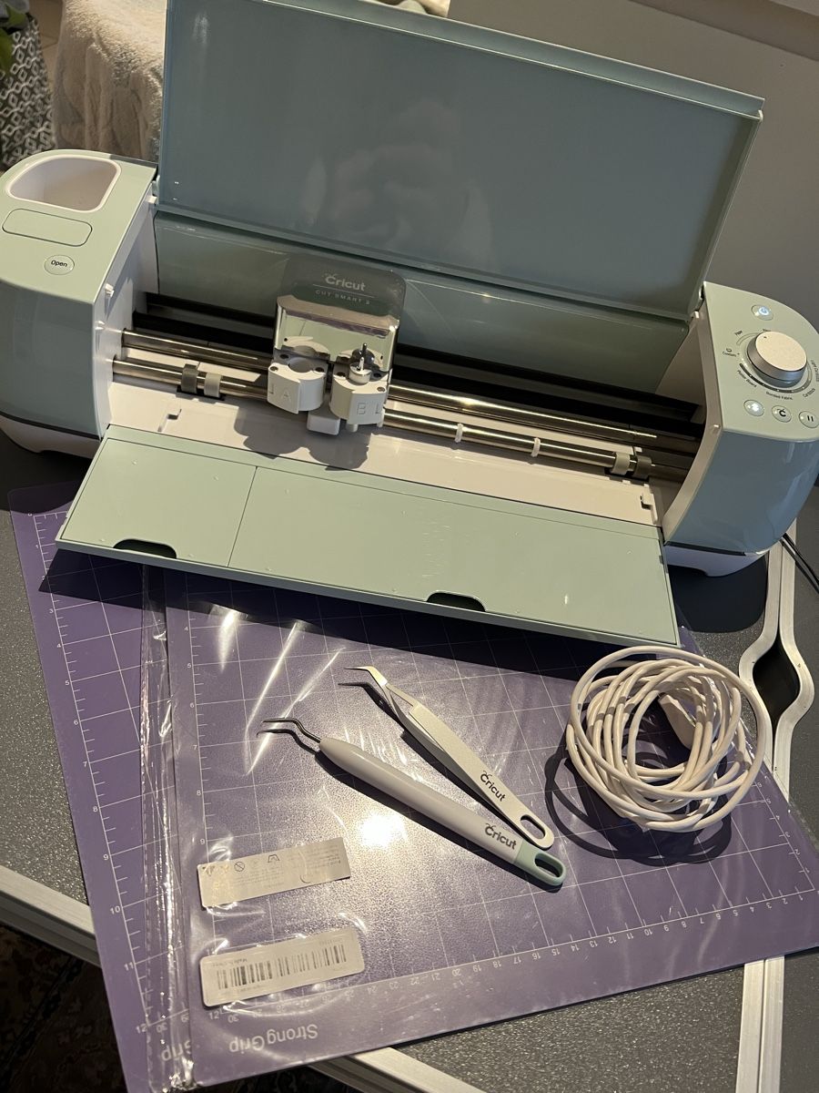 Tutte le macchine: Plotter - Cricut Explore Air 2 – Usato da Rupperswil venduto da sige82