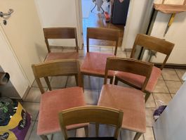 6 Esszimmerstühle Holz mit rosa Sitzfläche gebraucht