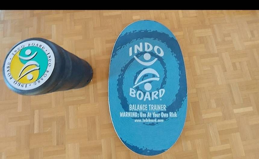 Surfboards & Schwimmbrette: Neuwertiges Original Indo Board – Gebraucht aus Bachenbülach von queen_mikeschli