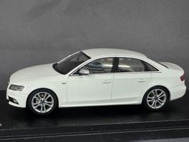 Audi S4 Limusine 1:43