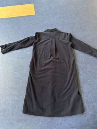 Schönes Cord Kleid, Marke unbekannt, Grösse M, Top Zustand