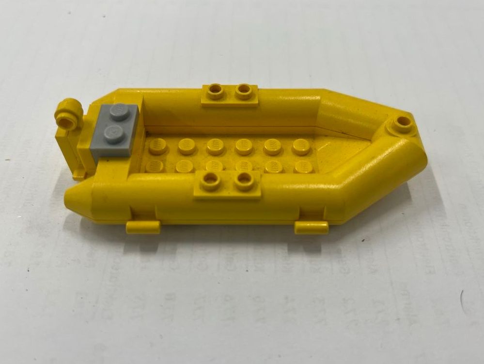 Lego Kit di costruzioni: LEGO Schlauchboot und 2 Harpunen – Usato da bretzwil venduto da nightflasher 2