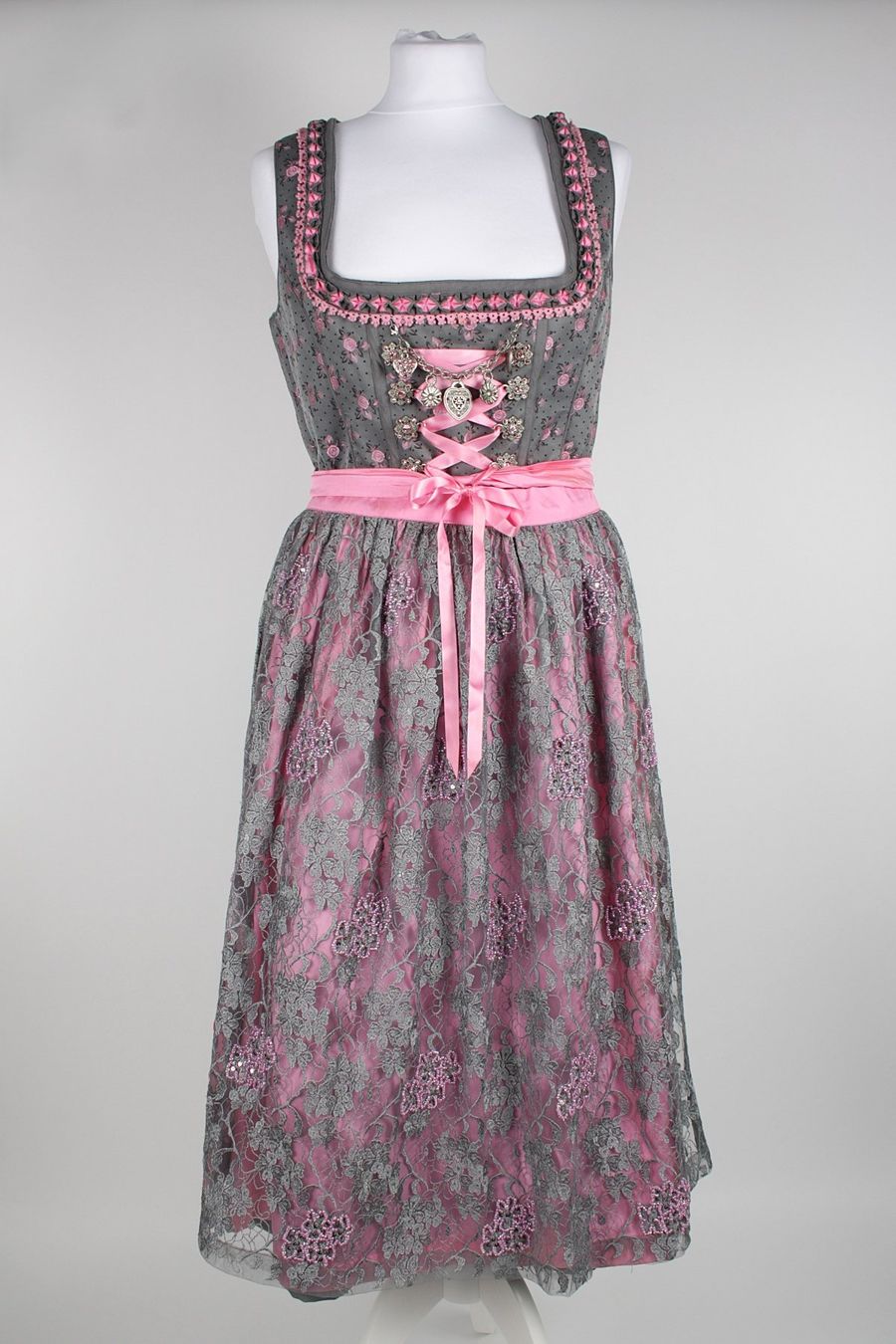 C&A Vestiti: LANDHAUS Dirndl grau/rose gr.40 – Usato da Zollikofen venduto da Restwert_Zollikofen 1