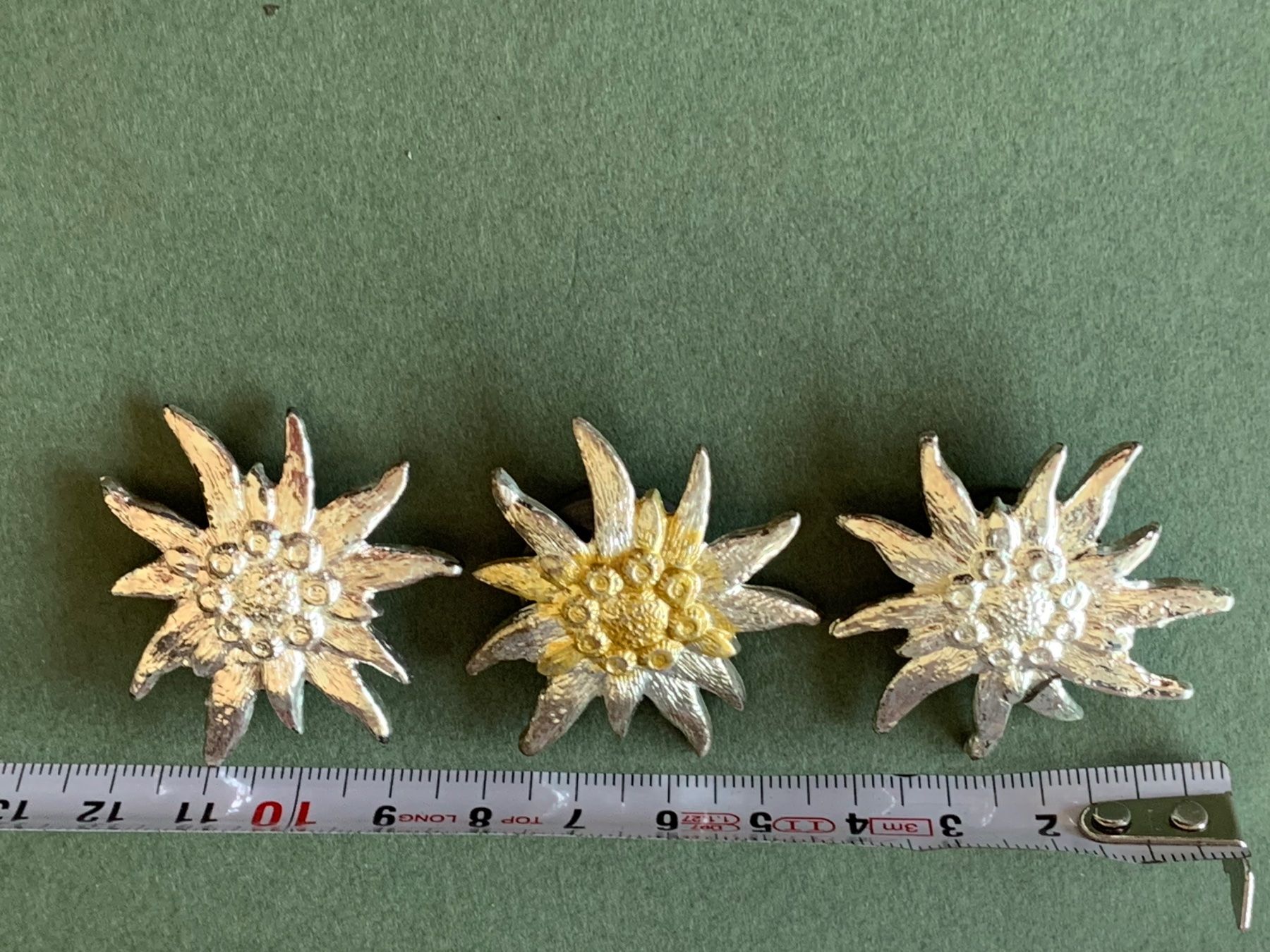 Calamite: 3 Edelweiss-Magnete – Usato da Dittingen venduto da Bellevista 1