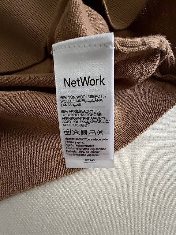 Maglioni & Felpe: Herren Pulli Marke Network Gr. M – Usato da Cham venduto da selinjoe 3