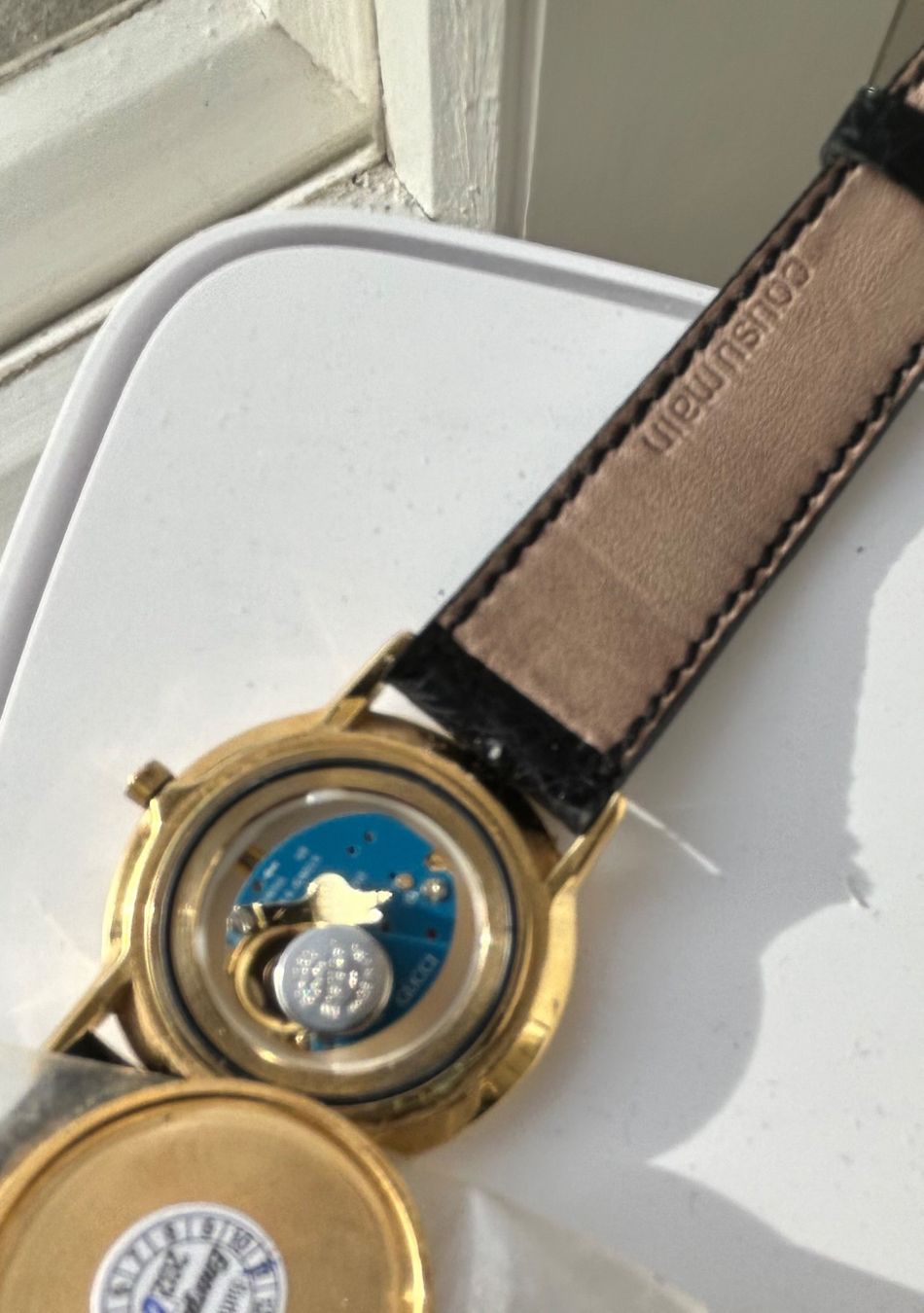 Gucci Orologi: Gucci Watch 3000j with new battery – Usato da Colombier VD venduto da Xzbit 8