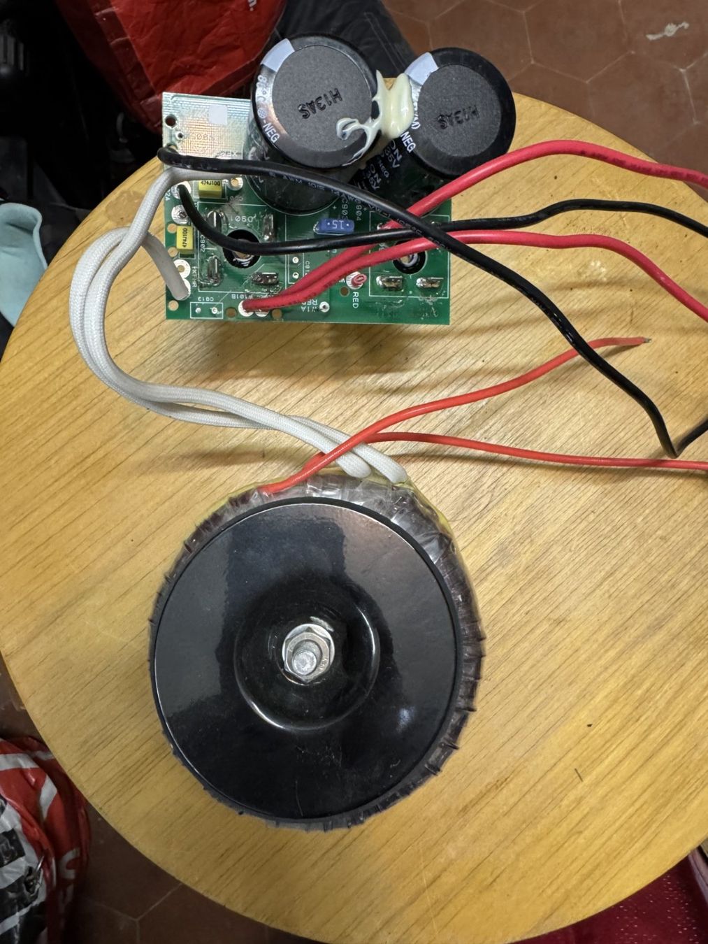 Componenti elettronici: Ringkern-Transformato rmit Gleichrichter – Usato da Zürich venduto da bigboss
