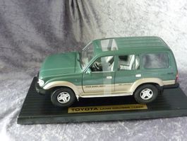 Toyota Land Cruiser 1992  1:18